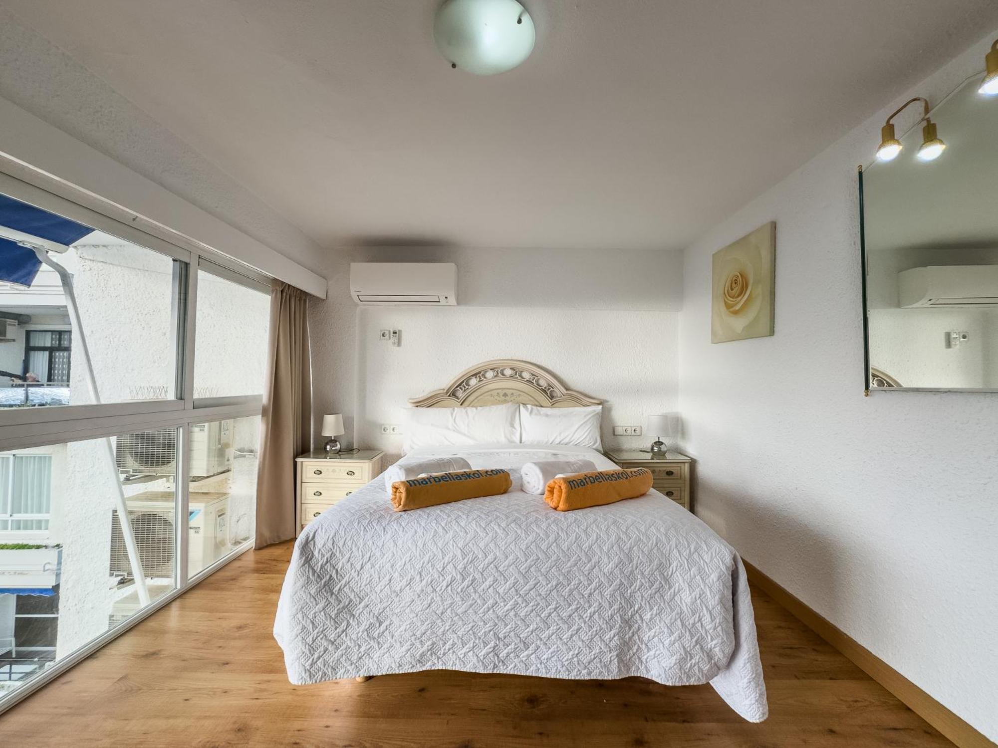 Skol 408A 2 Bedrooms Duplex With Sea Views 마르베야 외부 사진